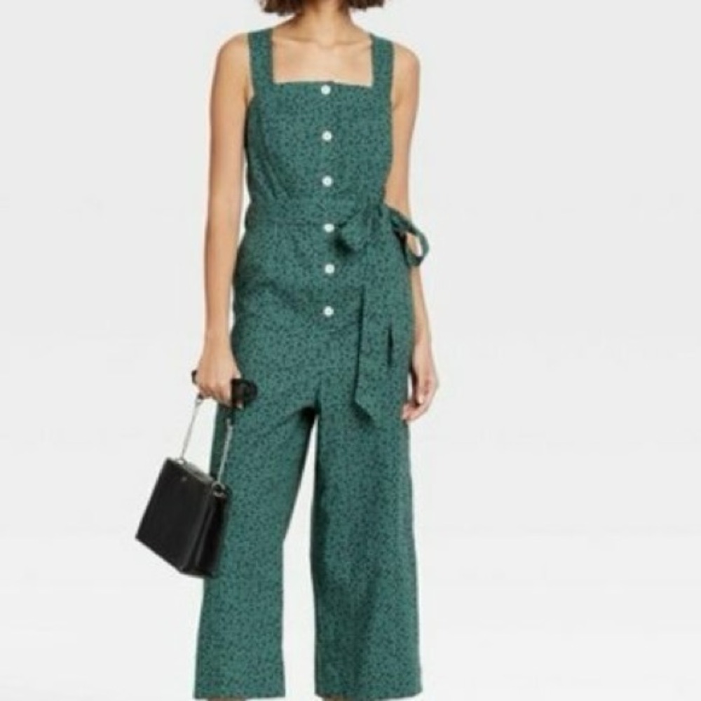 Button up  Forest Green Sleeveless Jumpsuit